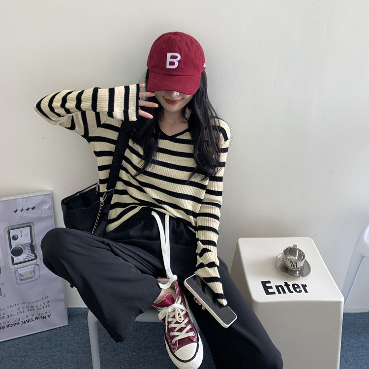 Womens V-neck Striped Knit Top With Long Sleeves